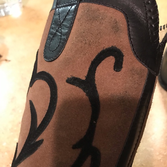 Beautiful Paola Leather and Suede Fancy Boots - Picture 5 of 8